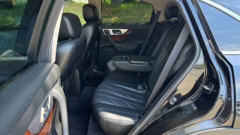2011 Infiniti FX35