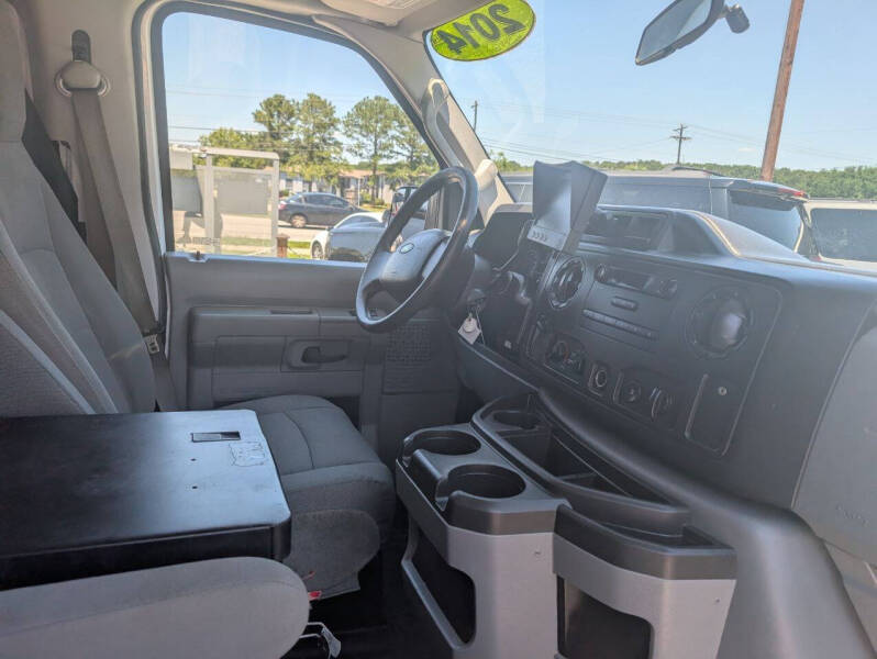 2014 Ford E-Series E-150