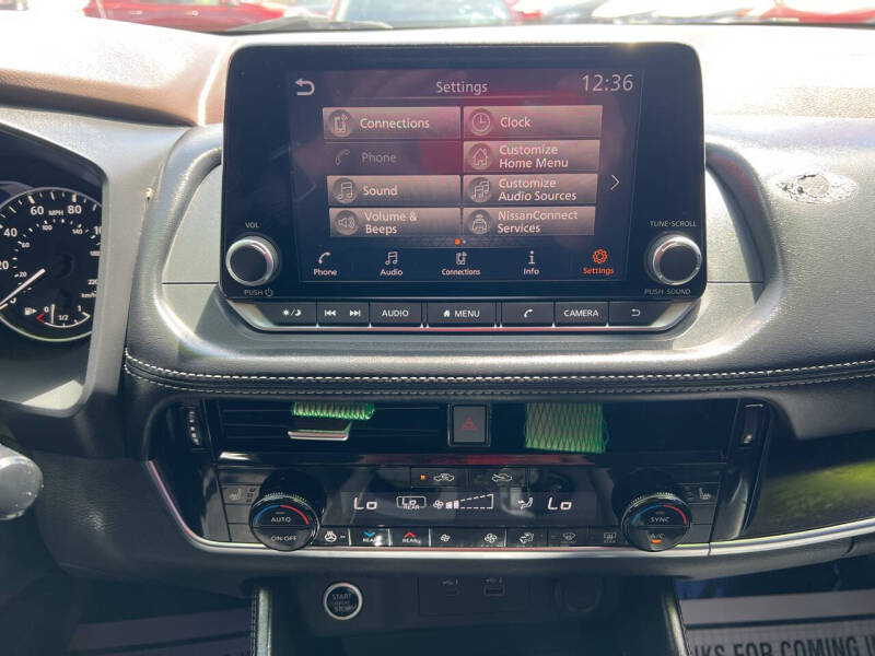 2021 Nissan Rogue SL
