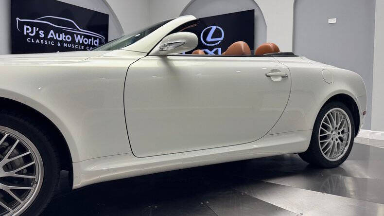 2005 Lexus SC 430