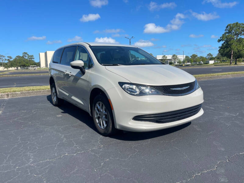 2017 Chrysler Pacifica LX