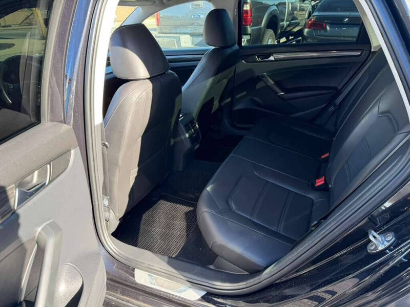 2020 Volkswagen Passat R-Line