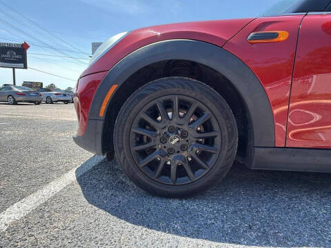 2017 MINI Hardtop 2 Door Cooper
