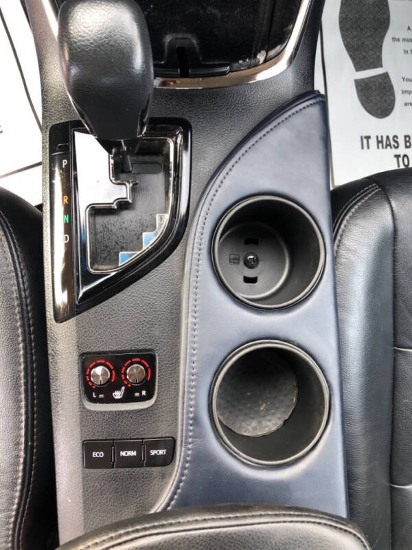 2017 Toyota Avalon XLE