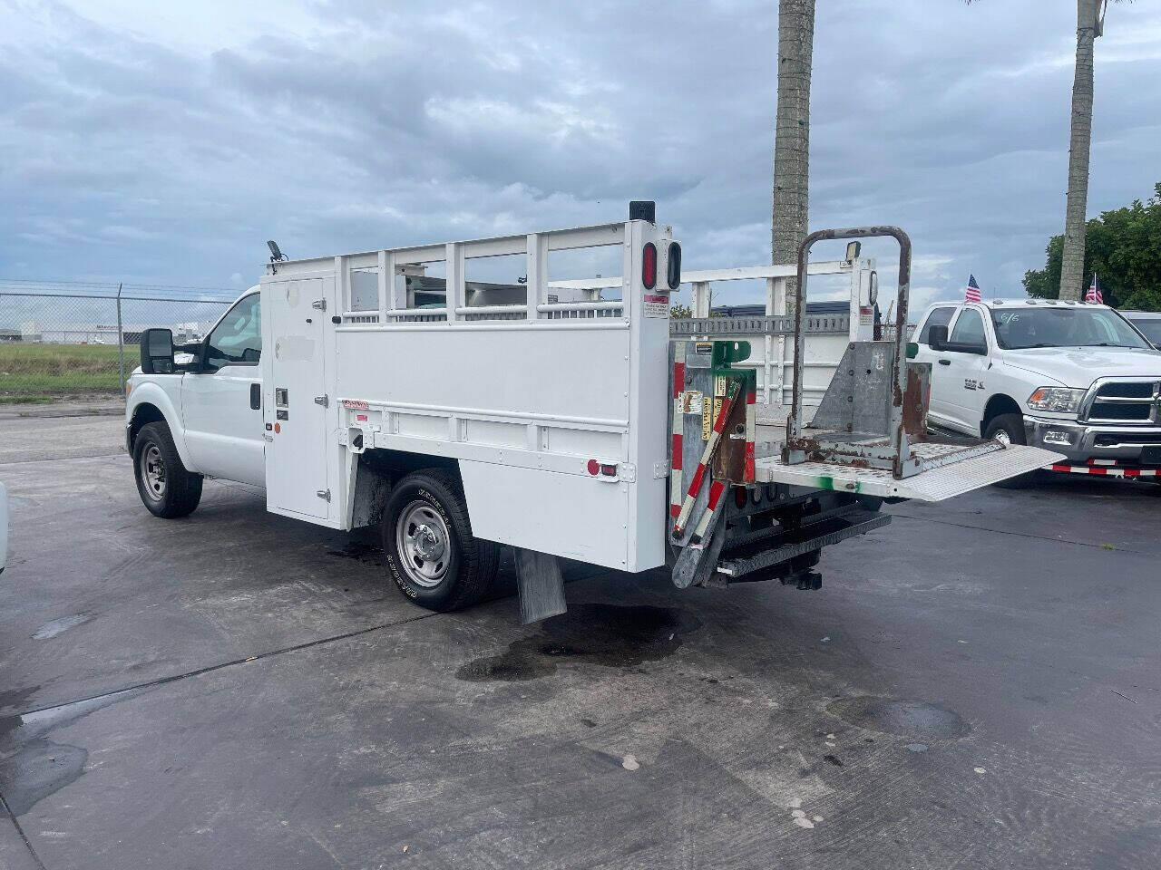 2016 FORD F-350 Incomplete - $19,900