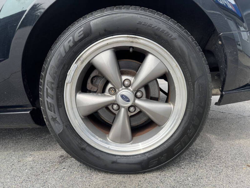 2006 Ford Mustang GT Deluxe
