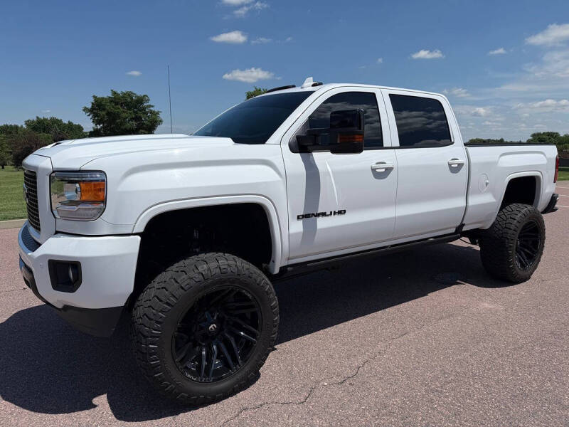 2017 GMC Sierra 3500HD Denali