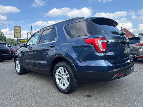 2016 Ford Explorer