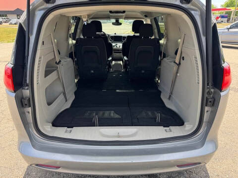 2017 Chrysler Pacifica Touring