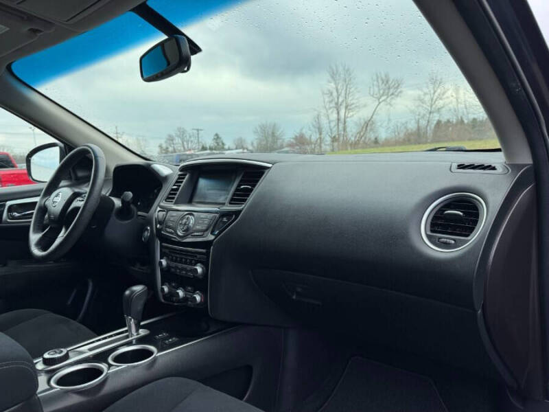 2016 Nissan Pathfinder