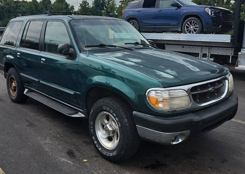 1999 Ford Explorer's photo