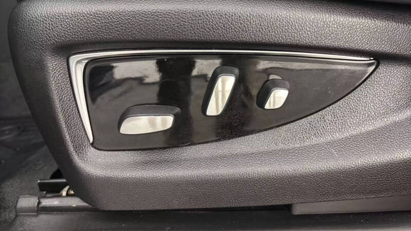 2020 Cadillac Escalade Premium Luxury