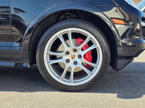 2009 Porsche Cayenne GTS Tiptronic