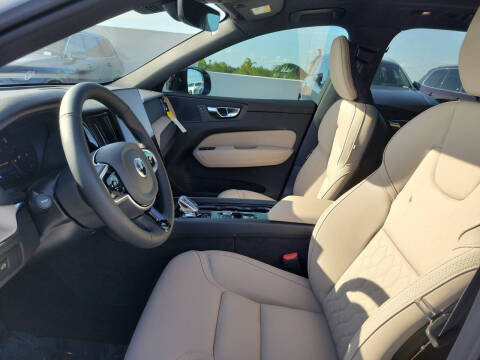 2026 Volvo XC60 B5 Core