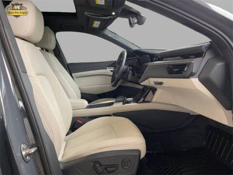 2024 Audi Q8 Sportback e-tron quattro Premium Plus S line