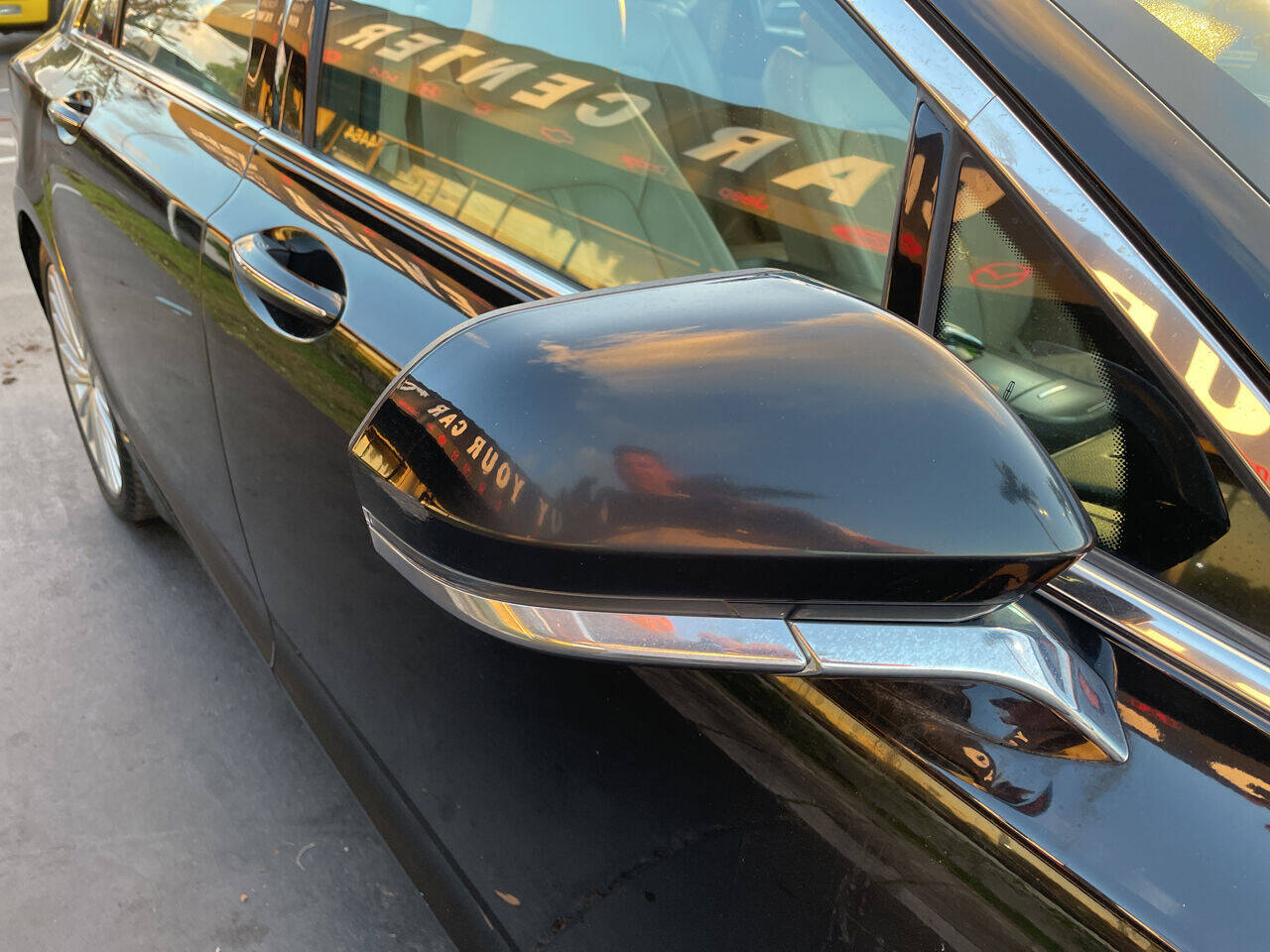 2017 Lincoln MKZ Sedan - $15,900