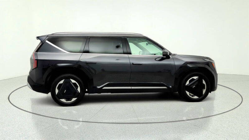 2024 Kia EV9 Land