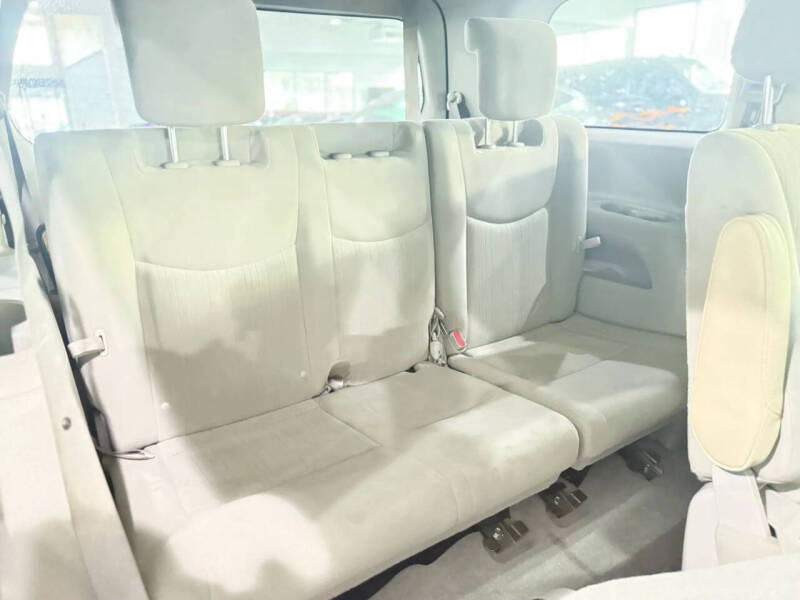 2012 Nissan Quest