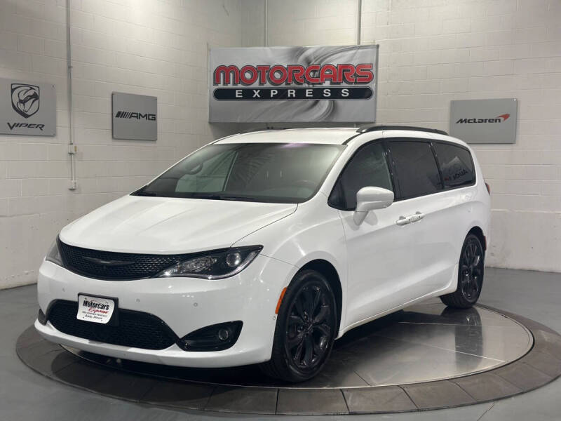 2018 Chrysler Pacifica Touring L Plus