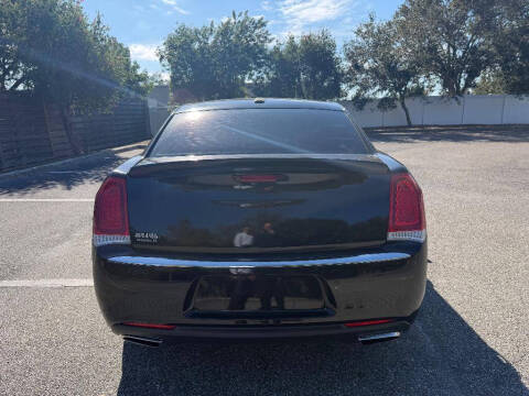 2019 Chrysler 300 Touring