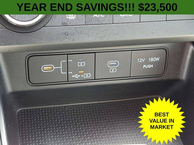 2025 Hyundai Tucson SE