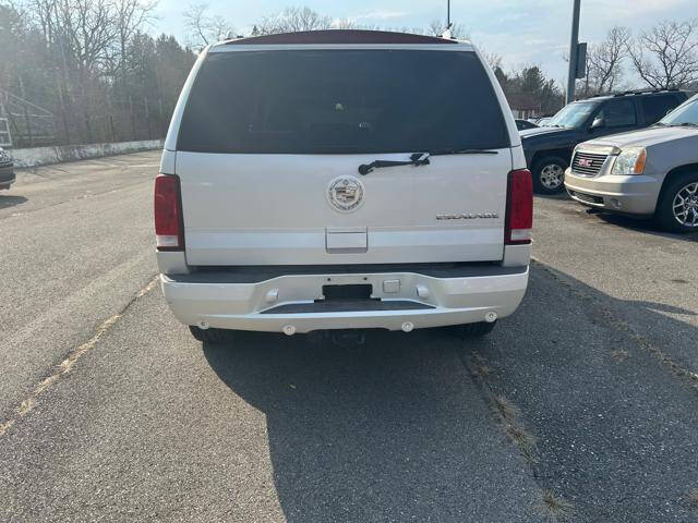 2004 Cadillac Escalade