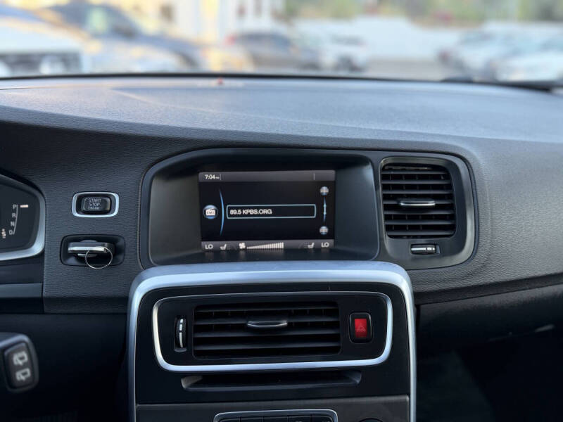 2015 Volvo V60 T5 Premier