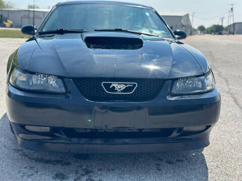 2004 Ford Mustang GT Deluxe