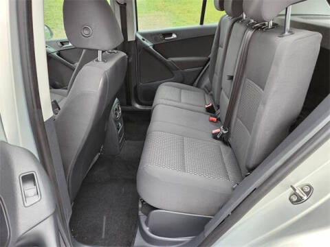 2011 Volkswagen Tiguan S