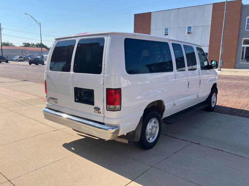 2007 Ford E-Series E-350 SD XLT