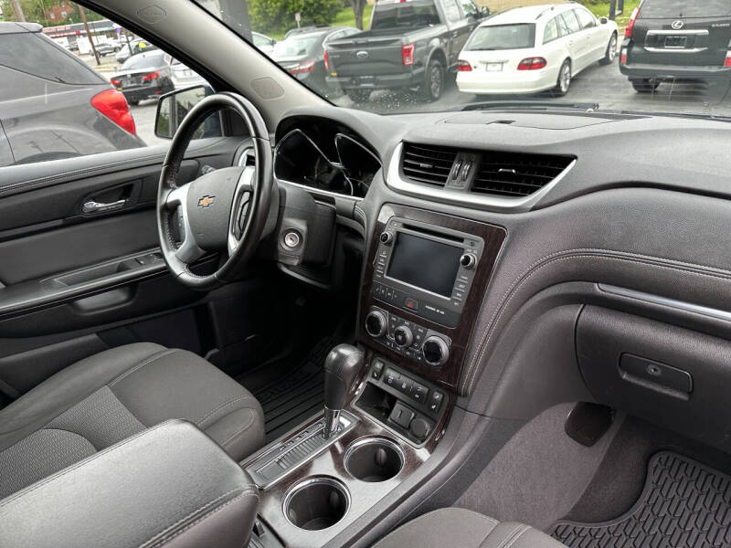 2016 Chevrolet Traverse LT