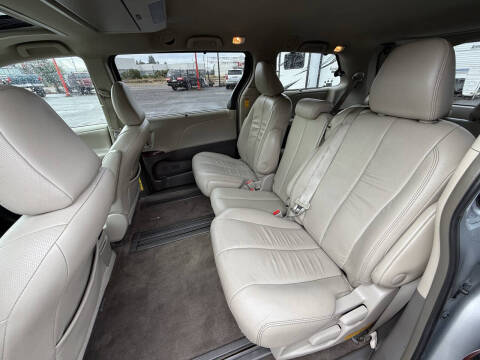 2014 Toyota Sienna