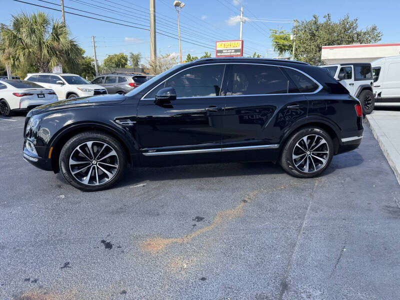2020 Bentley Bentayga Hybrid