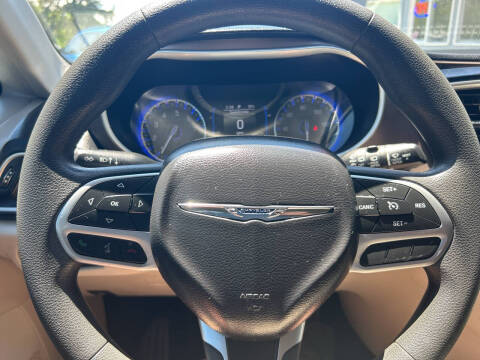 2017 Chrysler Pacifica Touring