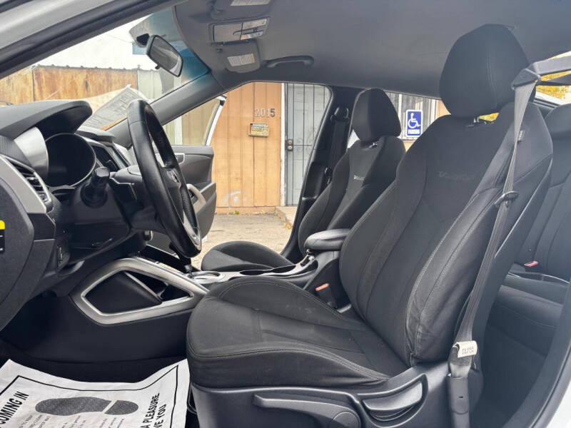 2017 Hyundai Veloster Value Edition