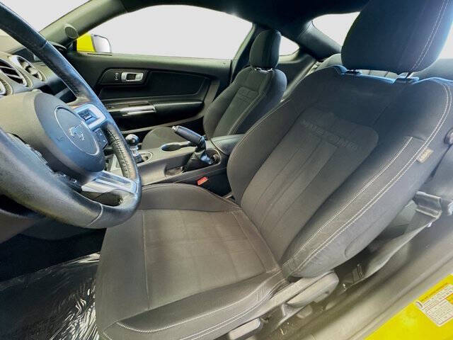 2021 Ford Mustang EcoBoost