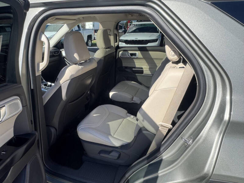 2020 Ford Explorer Platinum