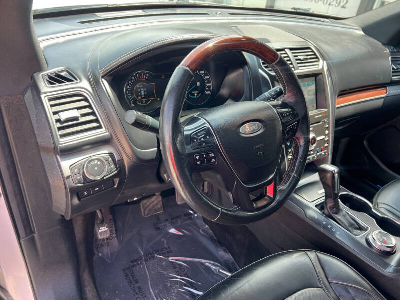 2018 Ford Explorer Platinum