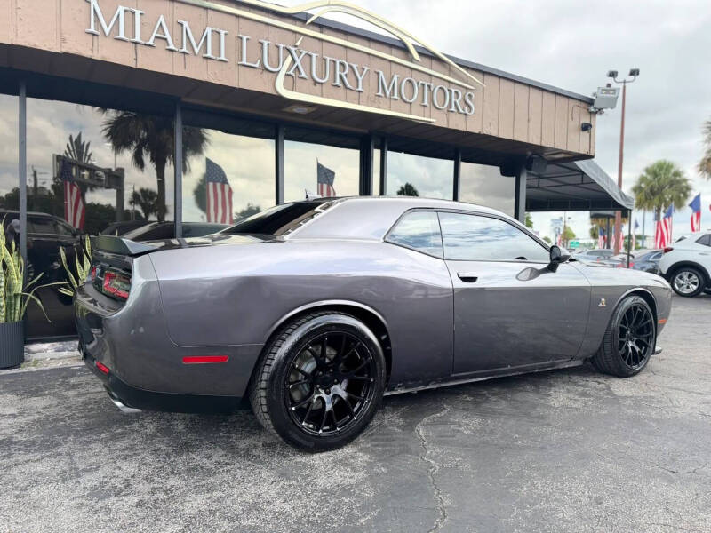 2015 Dodge Challenger