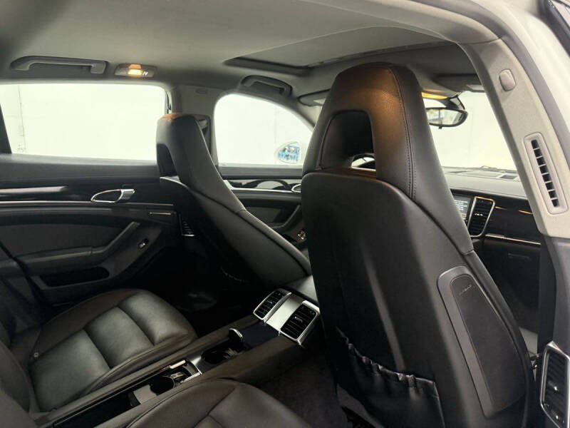 2012 Porsche Panamera