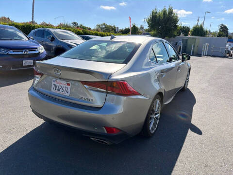 2017 Lexus IS 200t