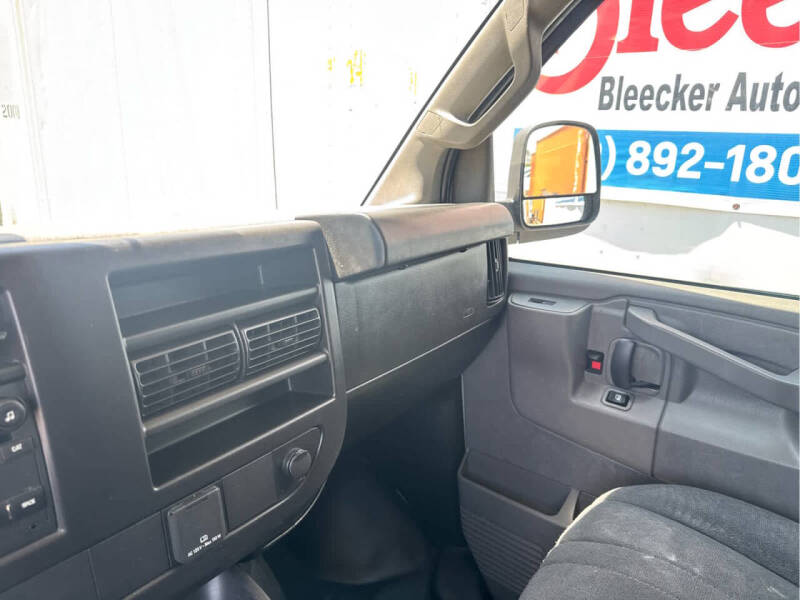 2024 GMC Savana 2500