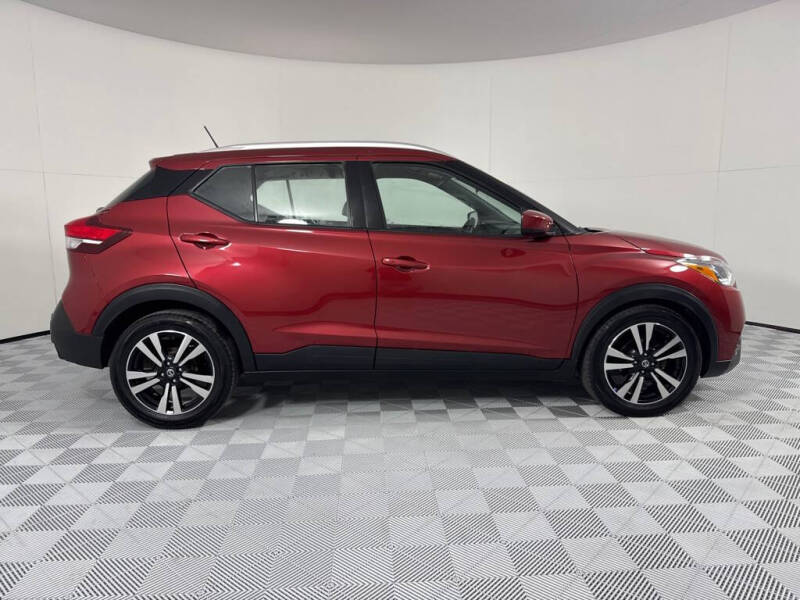 2020 Nissan Kicks SV photo 4