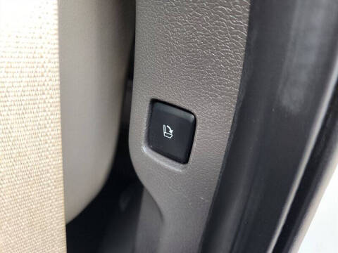 2023 Lincoln Navigator Standard