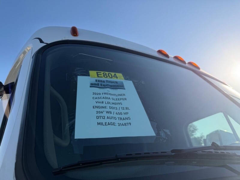 2020 Freightliner Cascadia