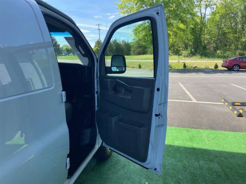 2021 Chevrolet Express 2500