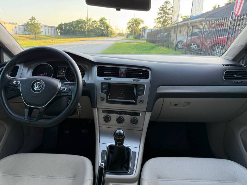 2015 Volkswagen Golf TDI S
