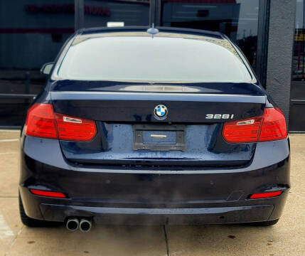 2015 BMW 3 Series 328i