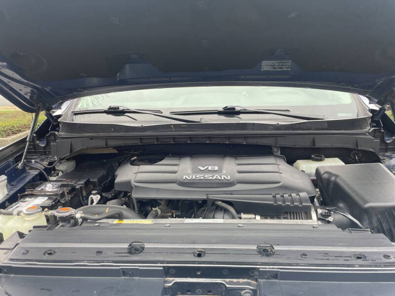 2017 Nissan Titan SL