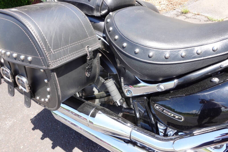 2009 Suzuki Boulevard